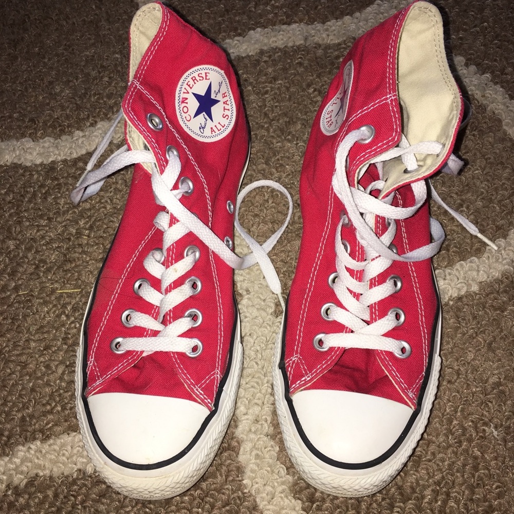 Red High top Converse size 9